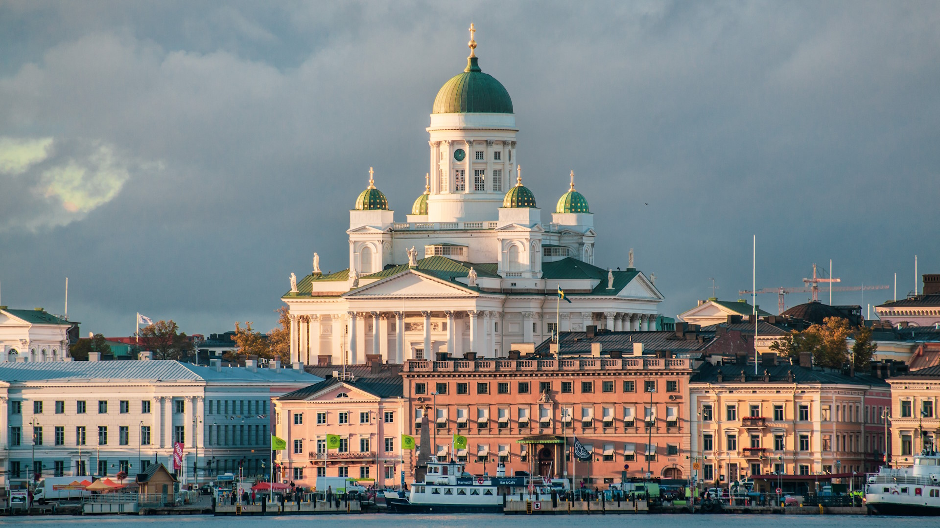 Photo of the Suomenlinna church in Helsinki, capital of Finland